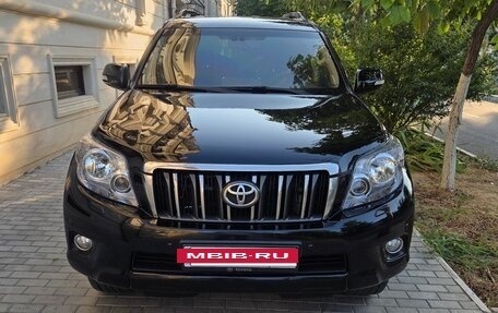 Toyota Land Cruiser Prado 150 рестайлинг 2, 2010 год, 2 800 000 рублей, 2 фотография