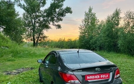 Hyundai Solaris II рестайлинг, 2015 год, 1 099 000 рублей, 21 фотография