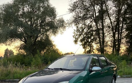 Ford Focus IV, 2002 год, 199 999 рублей, 2 фотография