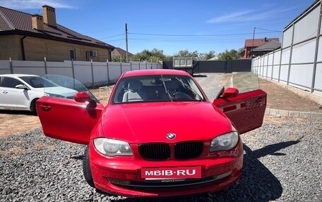 BMW 1 серия, 2011 год, 1 000 000 рублей, 3 фотография