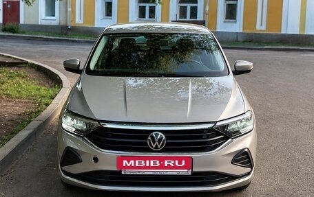 Volkswagen Polo VI (EU Market), 2021 год, 1 300 000 рублей, 2 фотография