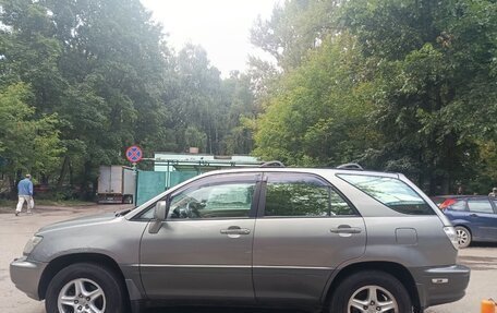 Lexus RX IV рестайлинг, 2000 год, 850 000 рублей, 4 фотография