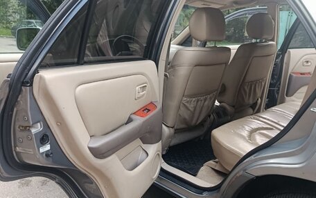Lexus RX IV рестайлинг, 2000 год, 850 000 рублей, 9 фотография