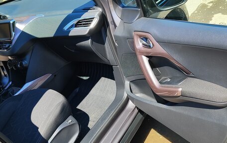 Peugeot 2008 II, 2014 год, 740 000 рублей, 18 фотография