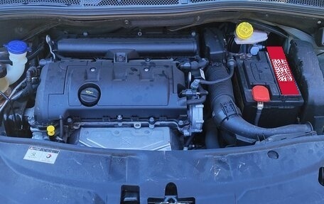 Peugeot 2008 II, 2014 год, 740 000 рублей, 25 фотография