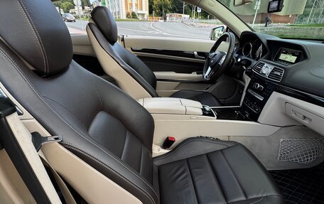 Mercedes-Benz E-Класс, 2015 год, 2 800 000 рублей, 17 фотография