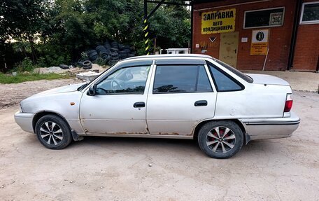 Daewoo Nexia I рестайлинг, 2000 год, 85 000 рублей, 3 фотография
