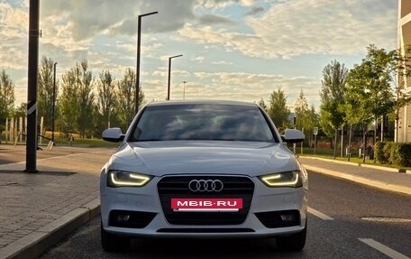 Audi A4, 2013 год, 1 070 000 рублей, 19 фотография