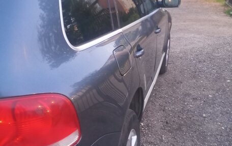 Volkswagen Touareg III, 2003 год, 725 000 рублей, 3 фотография