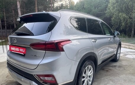 Hyundai Santa Fe IV, 2019 год, 2 700 000 рублей, 6 фотография