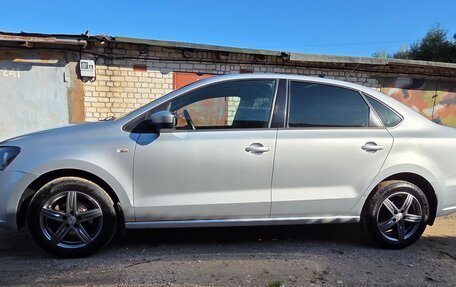 Volkswagen Polo VI (EU Market), 2012 год, 640 000 рублей, 3 фотография
