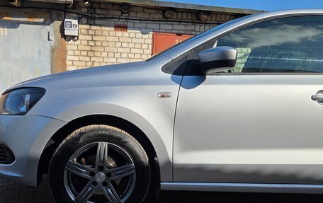 Volkswagen Polo VI (EU Market), 2012 год, 640 000 рублей, 4 фотография