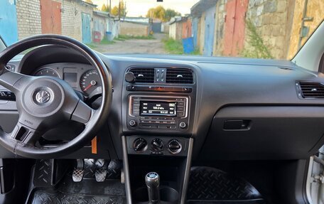 Volkswagen Polo VI (EU Market), 2012 год, 640 000 рублей, 15 фотография