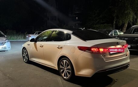 KIA K5 II, 2017 год, 1 870 000 рублей, 6 фотография