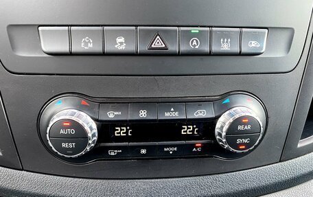 Mercedes-Benz Vito, 2018 год, 3 380 000 рублей, 13 фотография