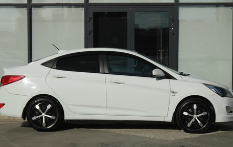 Hyundai Solaris II рестайлинг, 2016 год, 890 000 рублей, 4 фотография
