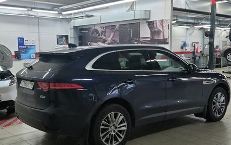 Jaguar F-Pace, 2017 год, 2 200 000 рублей, 2 фотография