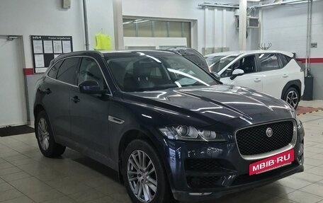 Jaguar F-Pace, 2017 год, 2 200 000 рублей, 6 фотография