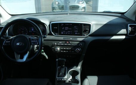 KIA Sportage IV рестайлинг, 2021 год, 2 300 000 рублей, 15 фотография