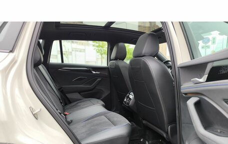 Volkswagen Tiguan, 2026 год, 5 099 000 рублей, 28 фотография