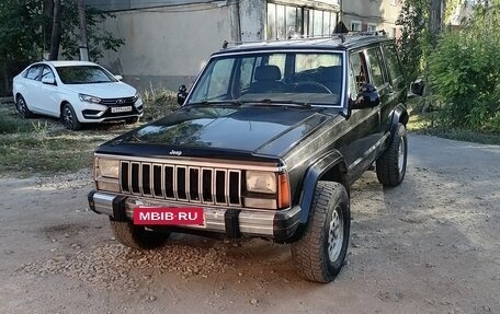 Jeep Cherokee, 1986 год, 250 000 рублей, 2 фотография