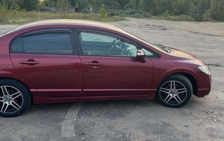 Honda Civic VIII, 2008 год, 750 000 рублей, 3 фотография
