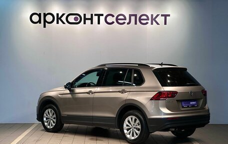 Volkswagen Tiguan II, 2020 год, 2 300 000 рублей, 4 фотография