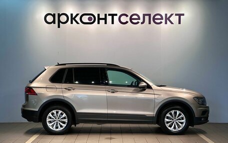 Volkswagen Tiguan II, 2020 год, 2 300 000 рублей, 6 фотография