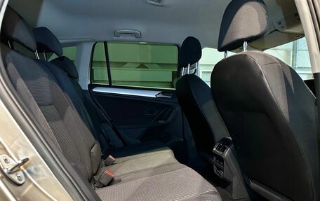 Volkswagen Tiguan II, 2020 год, 2 300 000 рублей, 14 фотография