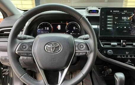 Toyota Camry, 2022 год, 3 800 000 рублей, 3 фотография