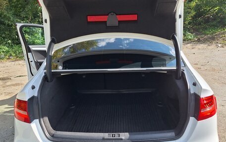 Audi A4, 2012 год, 1 500 000 рублей, 18 фотография
