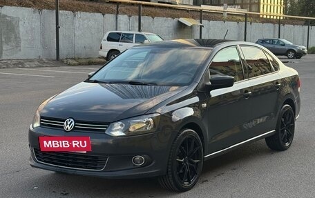 Volkswagen Polo VI (EU Market), 2015 год, 1 000 000 рублей, 3 фотография