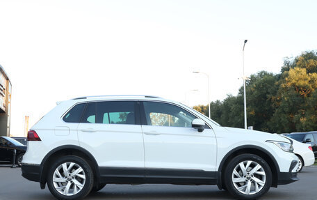 Volkswagen Tiguan II, 2021 год, 2 690 000 рублей, 4 фотография