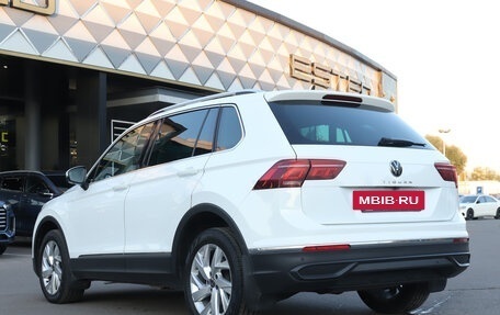 Volkswagen Tiguan II, 2021 год, 2 690 000 рублей, 7 фотография