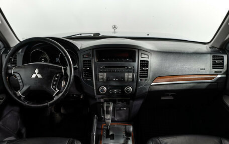 Mitsubishi Pajero IV, 2008 год, 1 100 000 рублей, 14 фотография