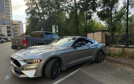 Ford Mustang VI рестайлинг, 2022 год, 3 700 000 рублей, 2 фотография