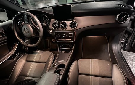 Mercedes-Benz GLA, 2019 год, 2 500 000 рублей, 10 фотография