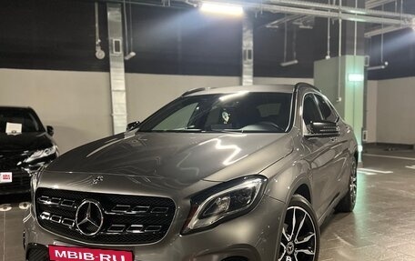Mercedes-Benz GLA, 2019 год, 2 500 000 рублей, 5 фотография
