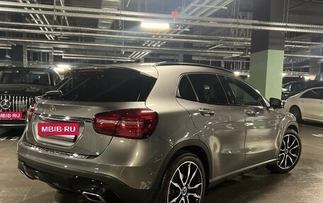 Mercedes-Benz GLA, 2019 год, 2 500 000 рублей, 3 фотография