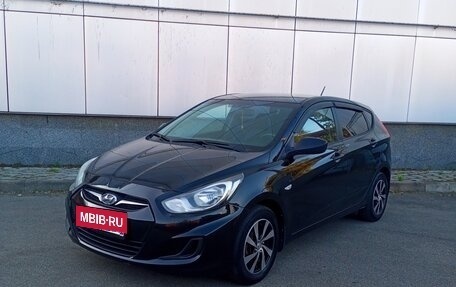 Hyundai Solaris II рестайлинг, 2014 год, 795 000 рублей, 3 фотография