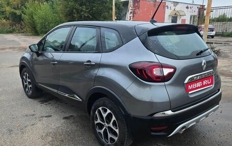 Renault Kaptur I рестайлинг, 2020 год, 1 670 000 рублей, 6 фотография