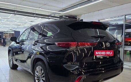 Toyota Highlander, 2025 год, 6 200 000 рублей, 3 фотография