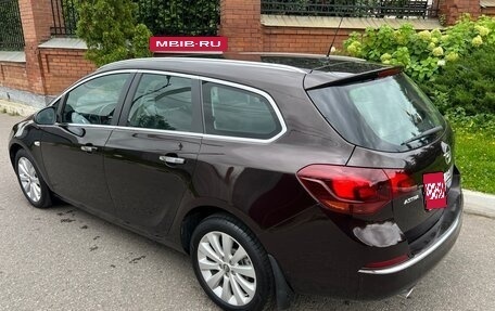 Opel Astra J, 2014 год, 735 000 рублей, 5 фотография