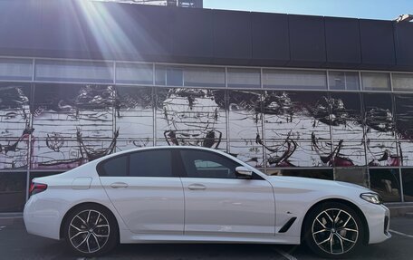 BMW 5 серия, 2021 год, 5 750 000 рублей, 2 фотография