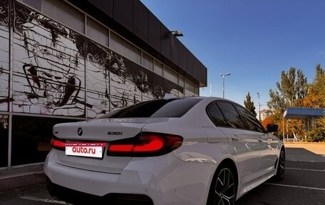 BMW 5 серия, 2021 год, 5 750 000 рублей, 3 фотография