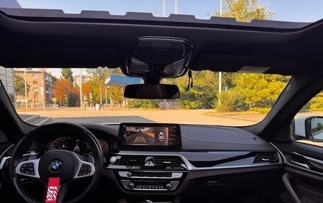 BMW 5 серия, 2021 год, 5 750 000 рублей, 31 фотография