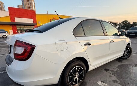 Skoda Rapid I, 2017 год, 1 300 000 рублей, 11 фотография