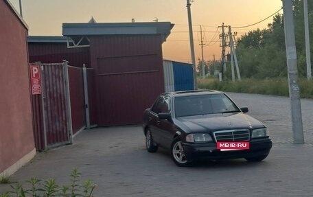 Mercedes-Benz C-Класс, 1996 год, 170 000 рублей, 2 фотография