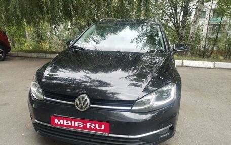 Volkswagen Golf VII, 2018 год, 1 455 000 рублей, 6 фотография