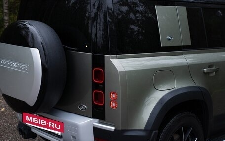 Land Rover Defender II, 2021 год, 8 100 000 рублей, 4 фотография